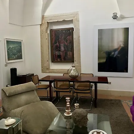 Bed & Breakfast Art To Design