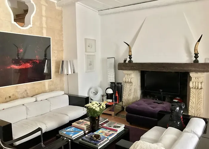 Bed & Breakfast Art To Design